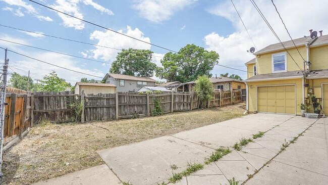 Building Photo - 38 S Meade St