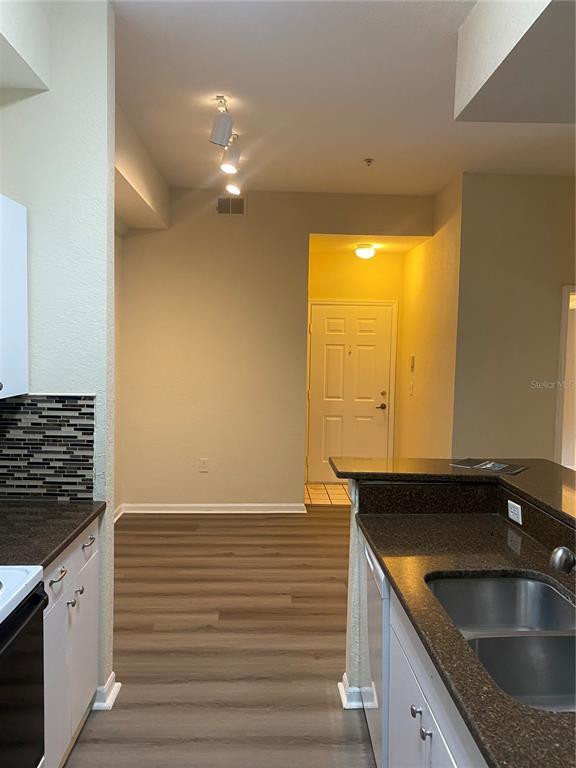 Building Photo - 17110 Carrington Park Dr
