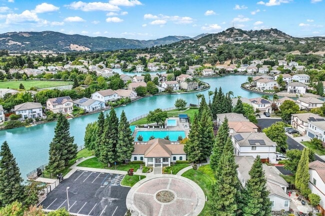 Building Photo - 5083 Moss Creek Way