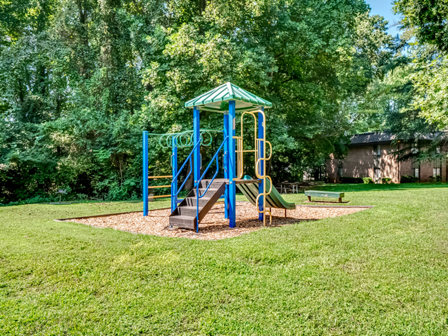 Building Photo - 325 Orchard Trace Ln