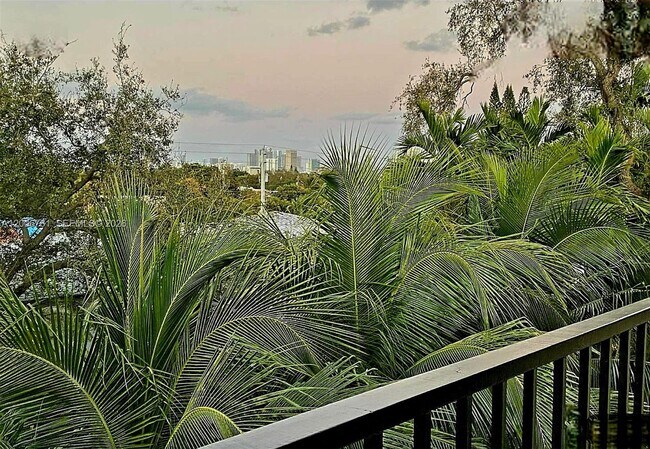 Building Photo - 2160 SW 16th Ave