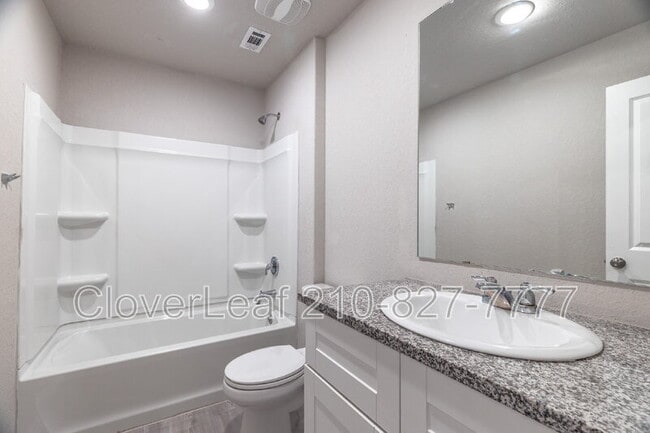 Building Photo - 2815 Rosefinch