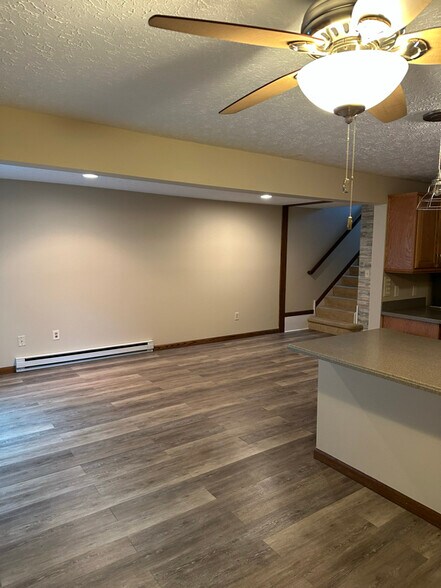 Building Photo - 6308 Forest Park Dr