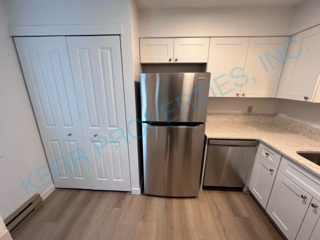 Building Photo - Charming 2-Bedroom Rental in Prime Oregon City Location!