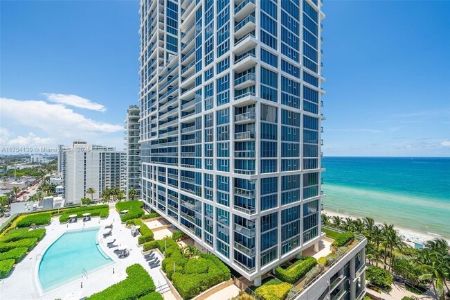 Building Photo - 6801 Collins Ave