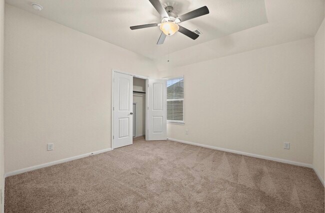 Building Photo - 16726 Sycamore Bend Dr