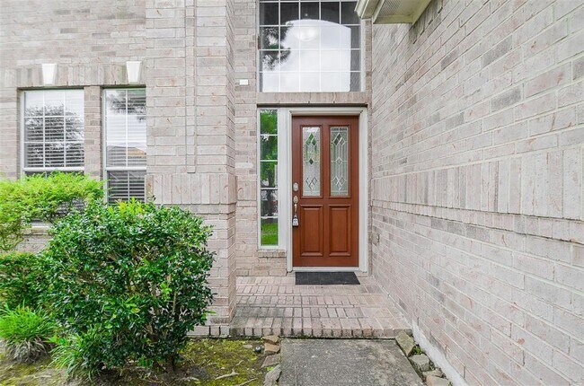 Building Photo - 25835 Orchard Knoll Ln