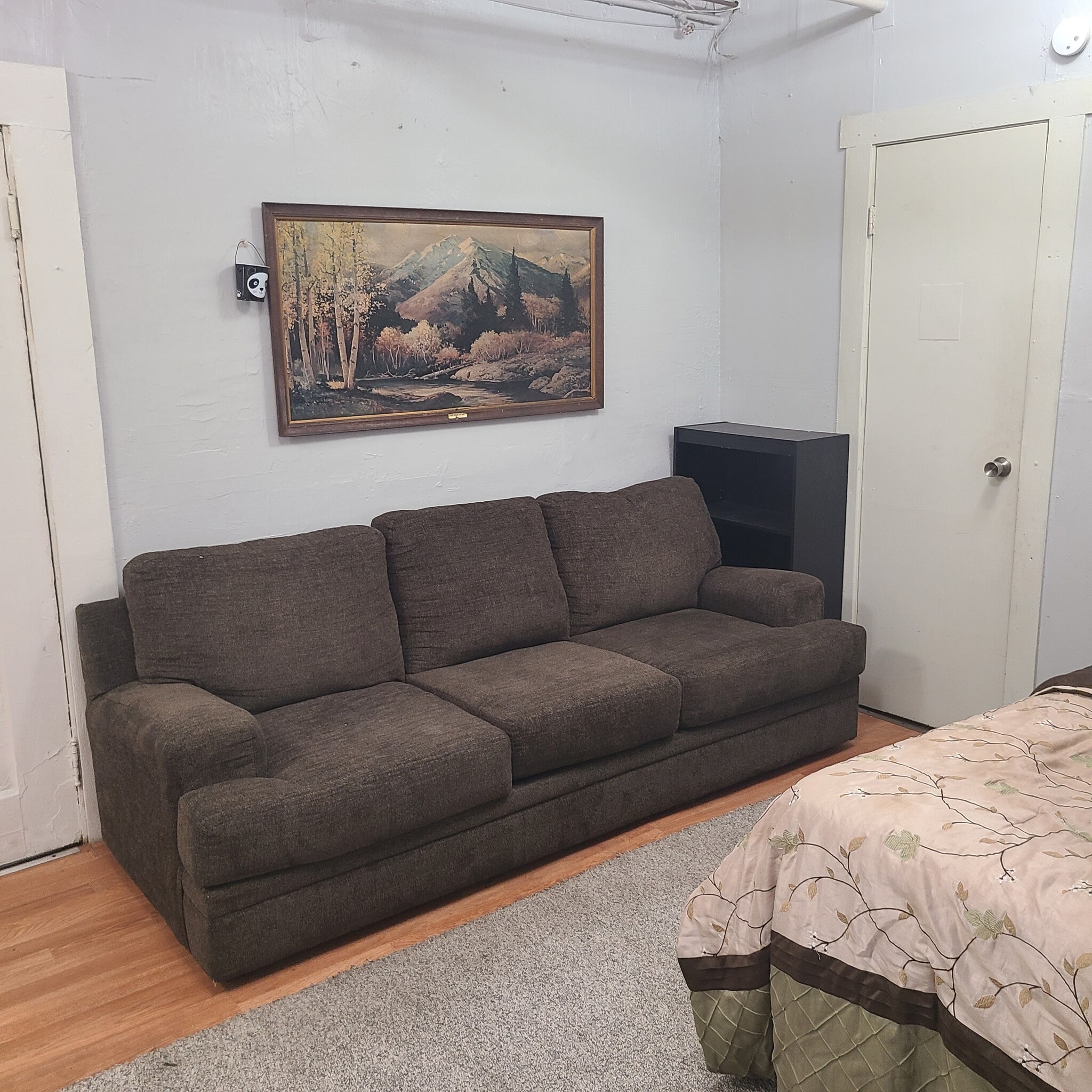 Building Photo - 2344 Prospect Ave E