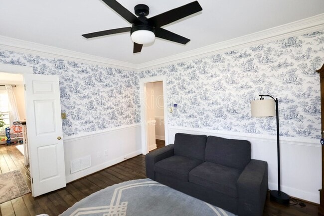 Building Photo - 10502 Crowncrest Ct