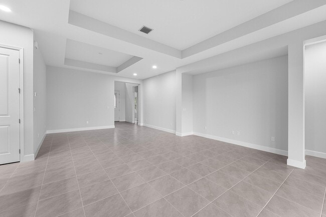 Building Photo - 5781 Lodgepole Ln