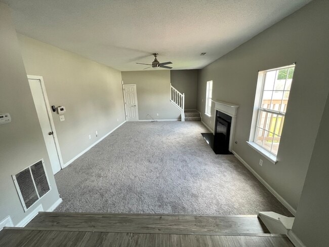 Building Photo - 448 Canoga Ct