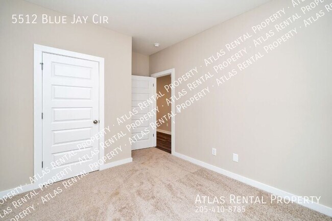 Building Photo - 5512 Blue Jay Cir