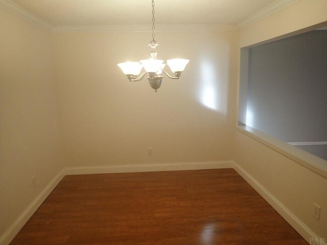 Building Photo - 12 Hillbrook Way