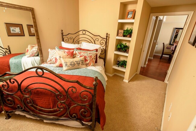 Building Photo - Experience the Difference of High-End Living!