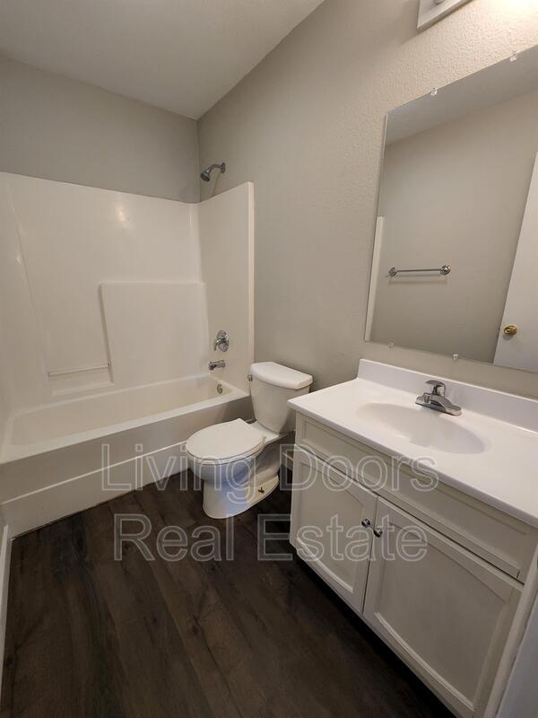 Building Photo - 1738 N 27th St