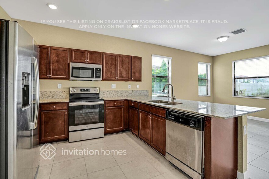 Building Photo - 10466 W 33rd Way