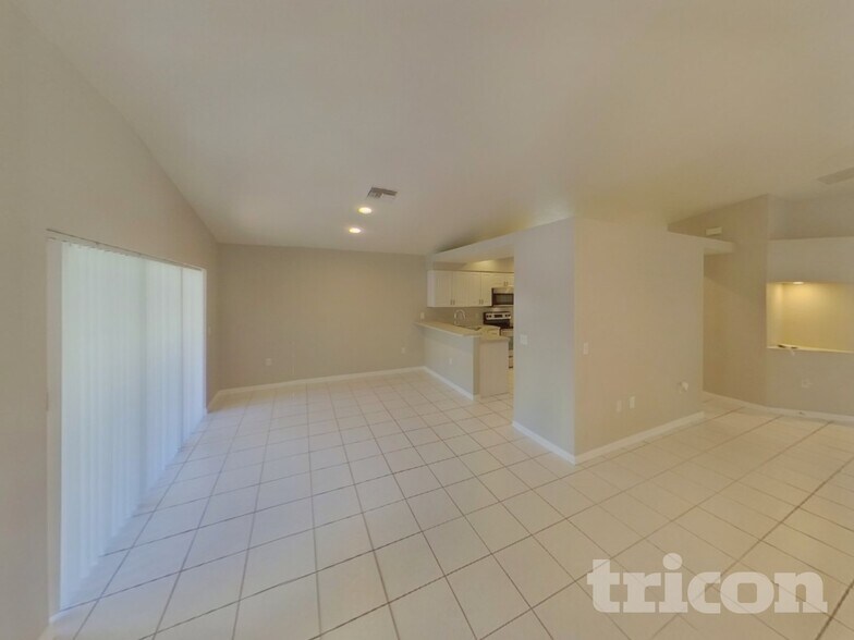 Building Photo - 184 Jennifer Dr