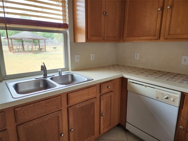 Building Photo - 15427 Lucky Star Dr