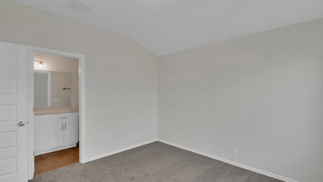 Building Photo - 3 Bed | 2 Bath in Owasso!