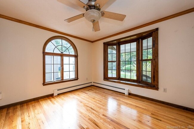 Building Photo - 131 Hemlock Dr