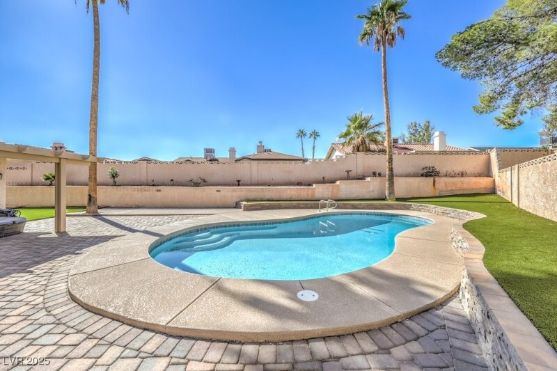 Building Photo - 2240 Grayson Cir