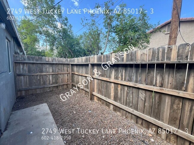 Building Photo - 2749 W Tuckey Ln