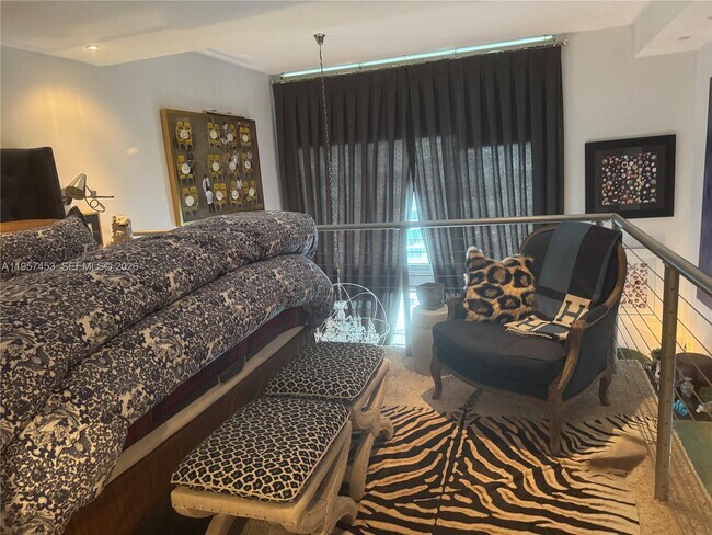 Building Photo - 1050 Brickell Ave