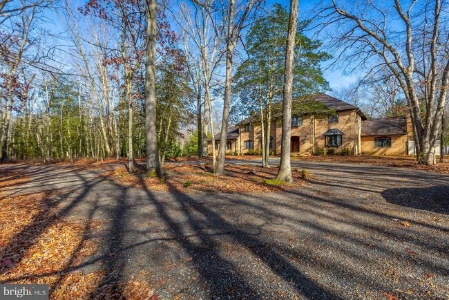 Building Photo - 1322 Commissioners Rd