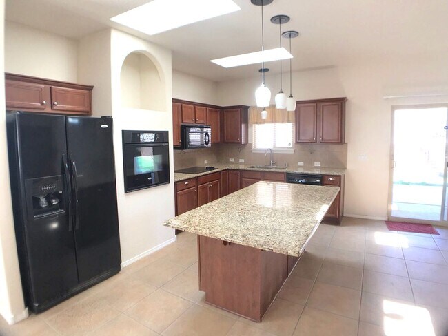 Building Photo - Spacious 2 bedroom home in gated 55+ Community w/ community pool in Bernalillo/Rio Rancho. Close ...