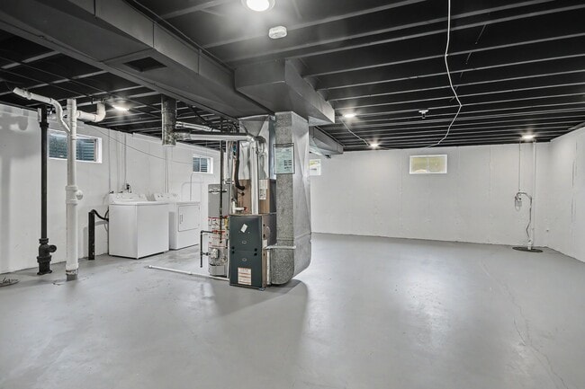 Building Photo - 11247 Fawnhaven Dr
