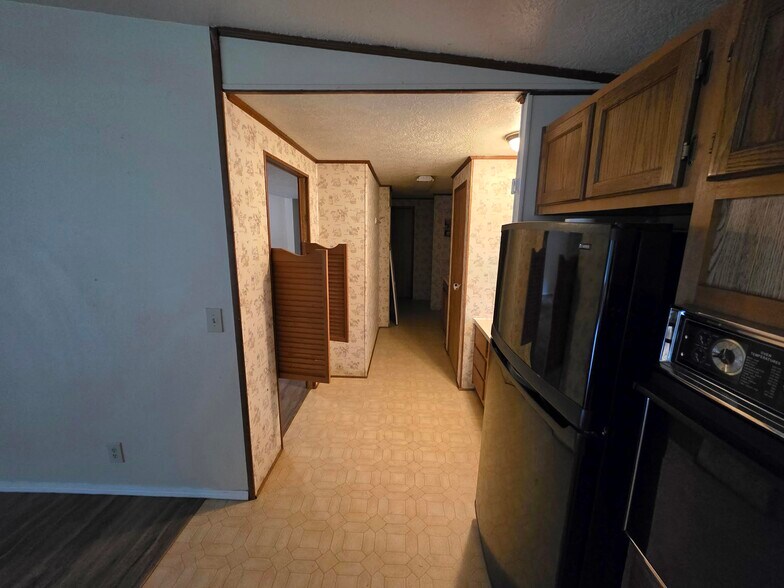 Building Photo - 20835 Valsetz Rd