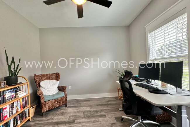 Building Photo - AVAILABLE! Modern 4BR Home - Beach & Base Proximity