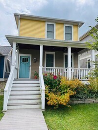 Building Photo - 819 S Morton St