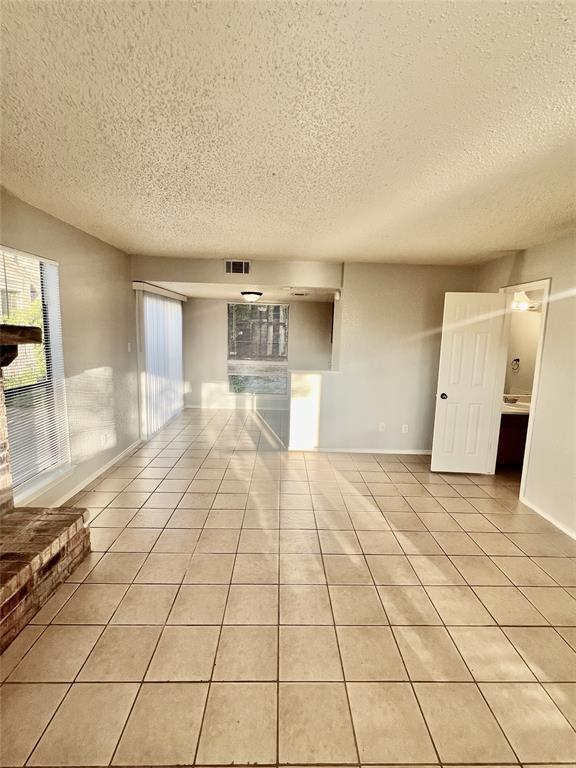 Building Photo - 6497 Hart Ln