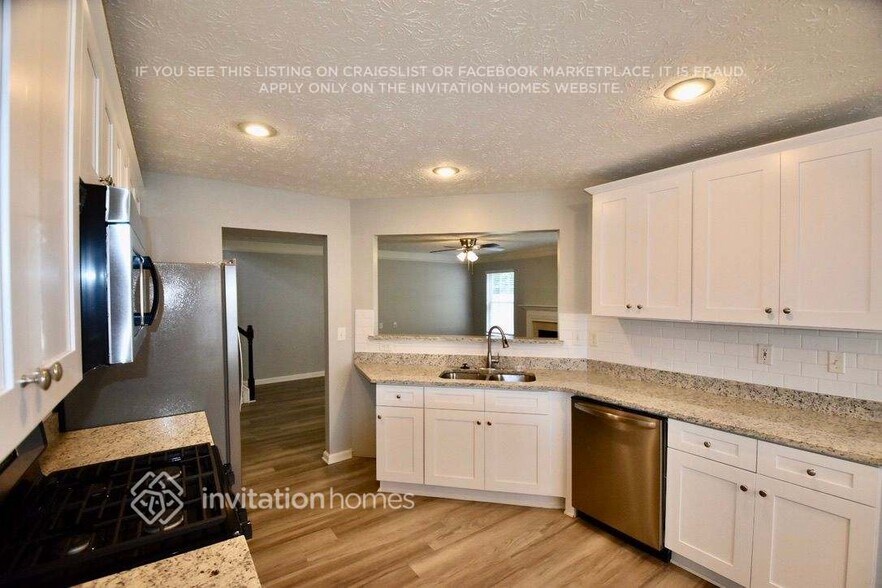 Building Photo - 1100 Eatonton Way