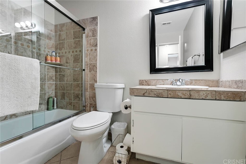 Building Photo - 24105 Del Monte Dr
