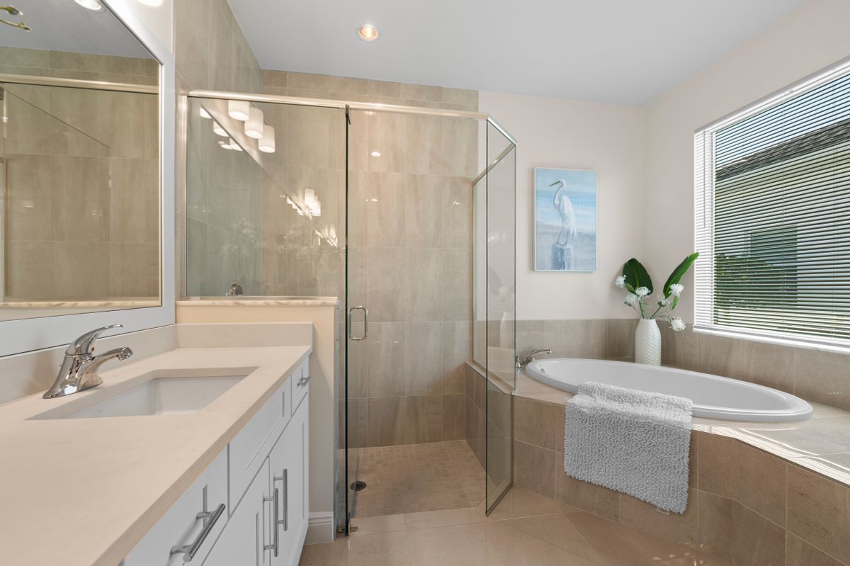 Building Photo - 8897 Redonda Dr