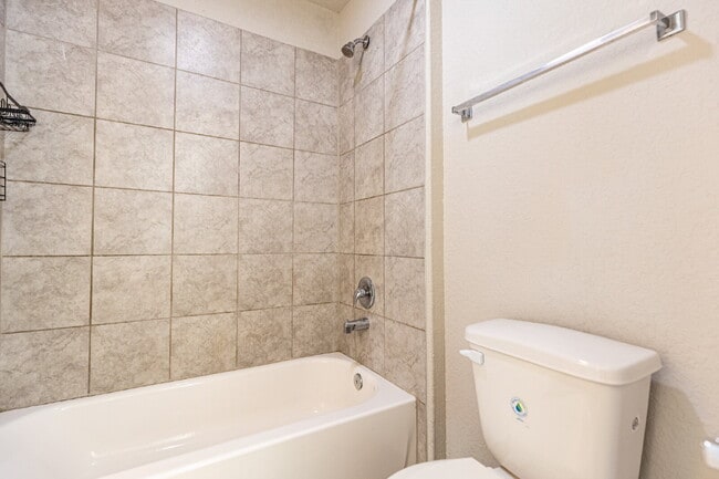 Building Photo - 5930 Ivans Farm