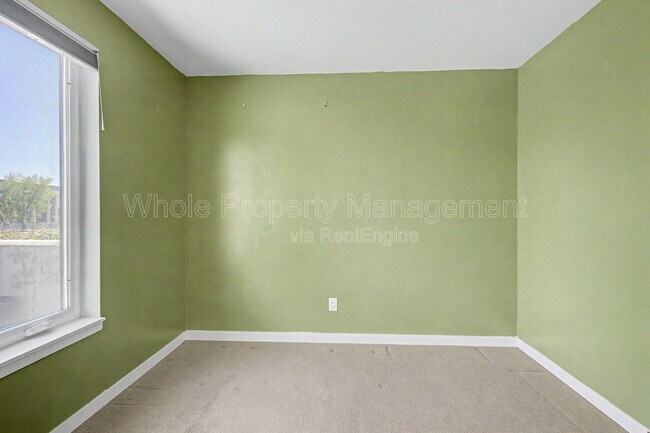 Building Photo - 1753 Julian St