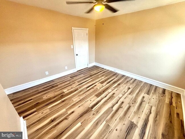 Building Photo - 2038 Dorrance St