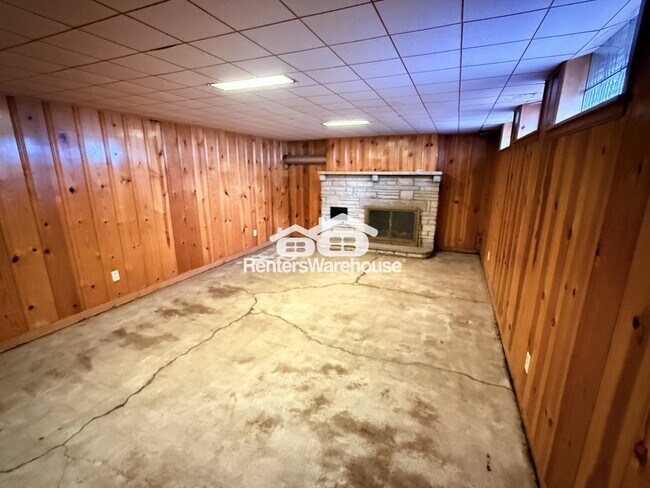 Building Photo - 840 Park Ave