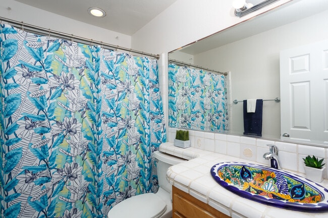 Building Photo - 718 Ensenada Ct