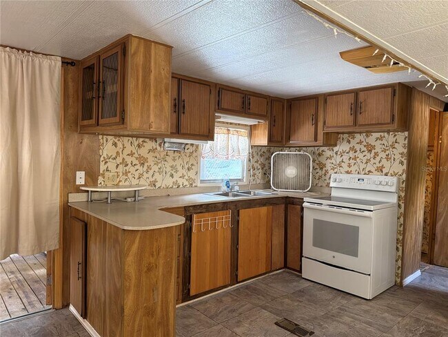 Building Photo - 8426 Kricket Ln