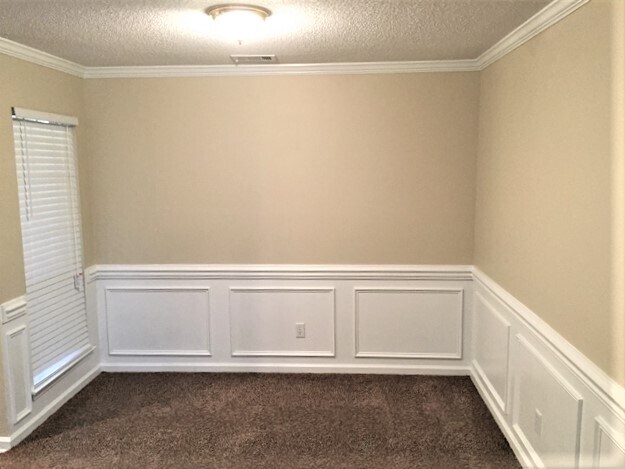 Building Photo - 11 Escapade Lane