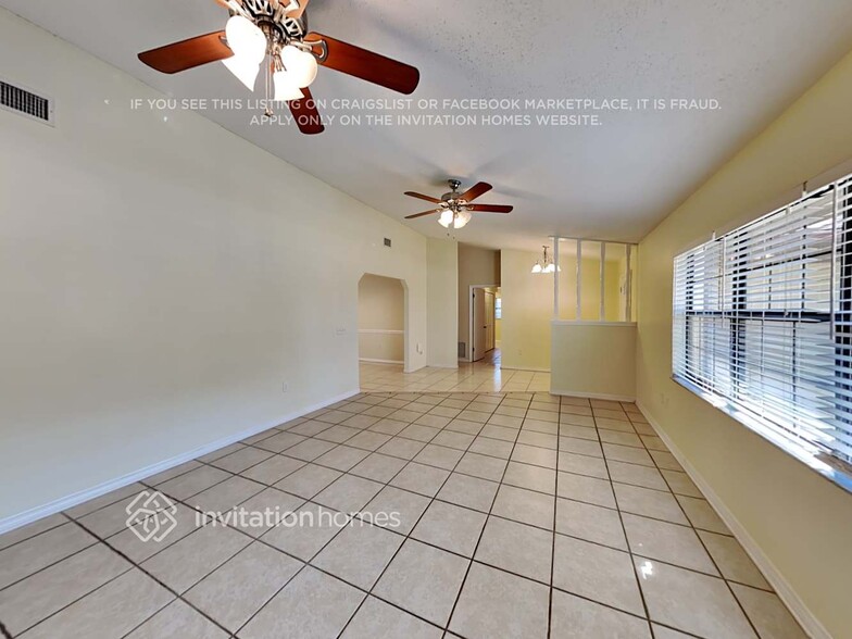 Building Photo - 5132 Royal Oak Dr