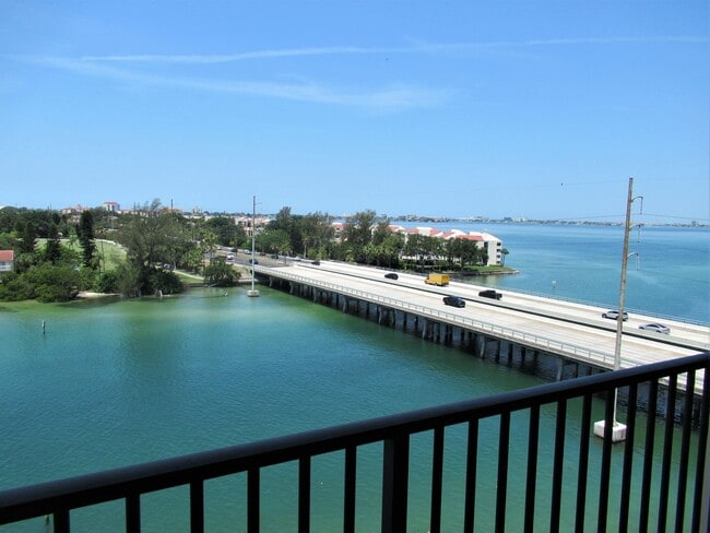 Building Photo - Waterfront 2/2 Furnished SEVEN month rental 55+ 8th Floor Point Brittany