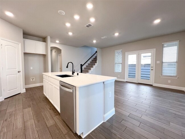 Building Photo - 1737 Elise Ln