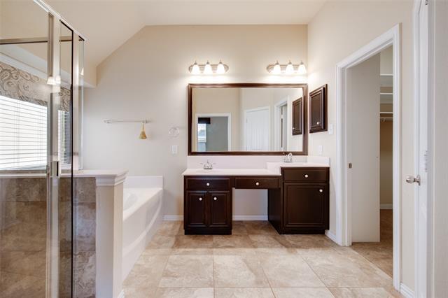 Building Photo - 8856 Devonshire Dr