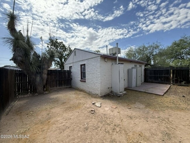Building Photo - 1143 N Richey Blvd