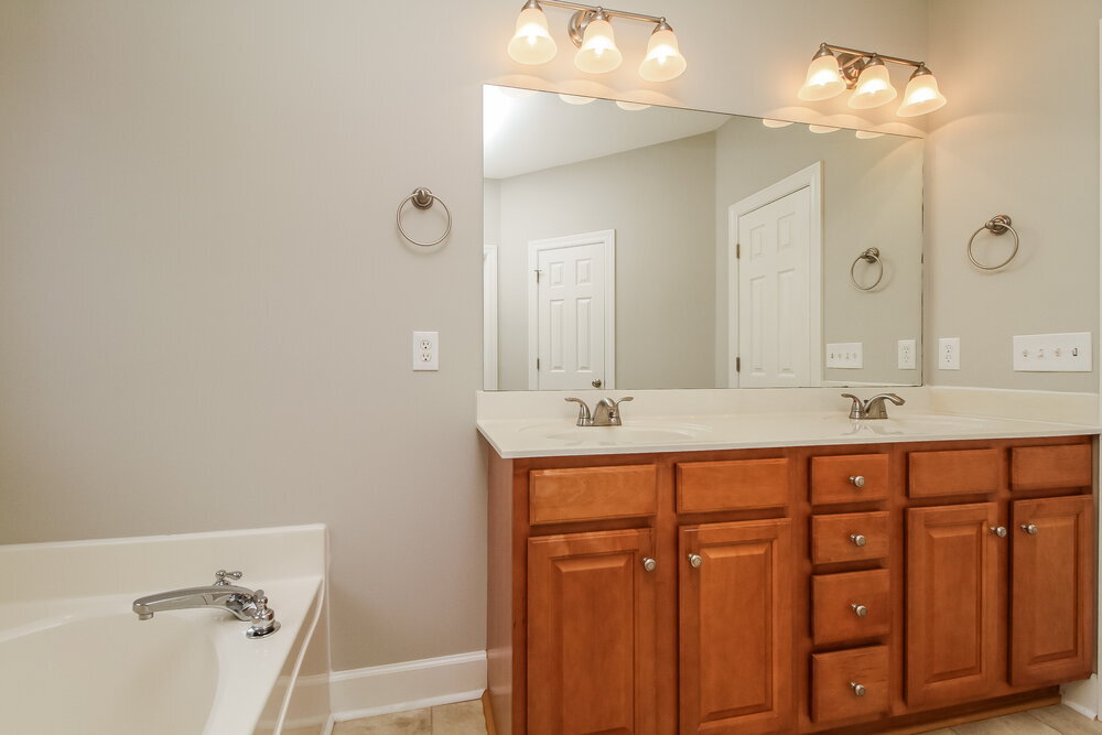 Building Photo - 241 Conquest Rd